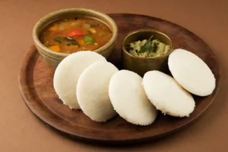 Idli Sambar Recipe in Hindi-इडली सांभर का जादुई मिश्रण: गरमागरम सुबह का स्वाद